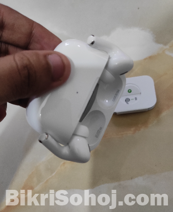 Apple original airpods pro second genaration typ c